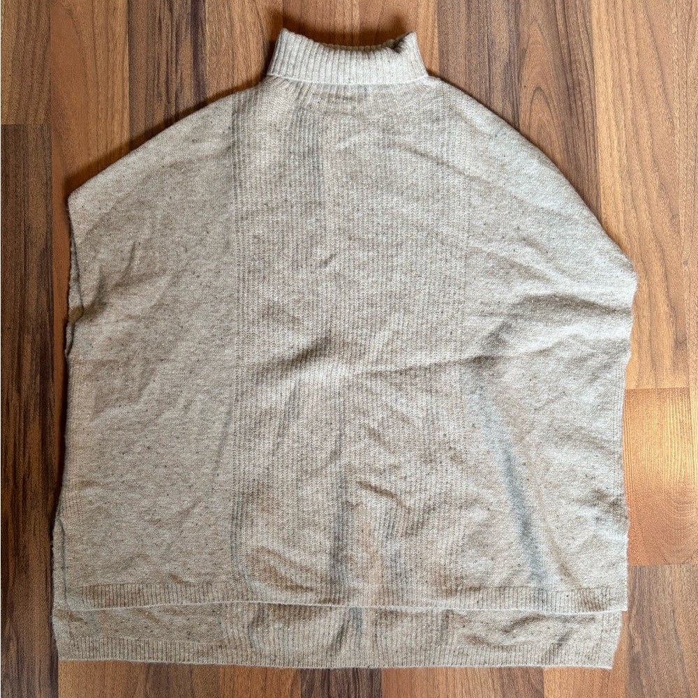 RW&CO. Women's Light Gray Turtleneck Sweater